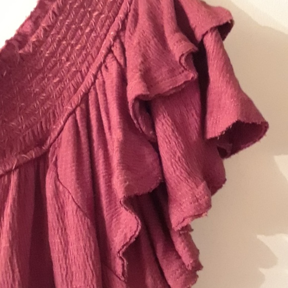 ARC Peasant style flutter sleeve blouse - Picture 3 of 3